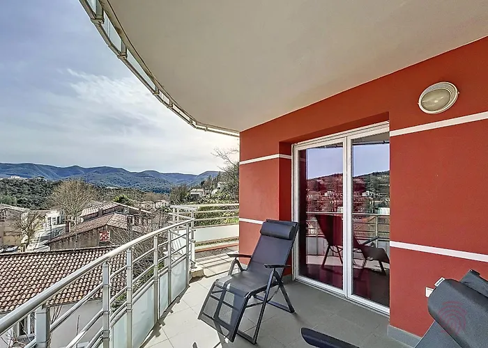 Bel F3 Climatisé Avec Parkings, Terrasse Et Vue Sur Montagnes à 50m Du Centre Et Des Thermes - Fr-1-451-213 Lamalou-les-Bains