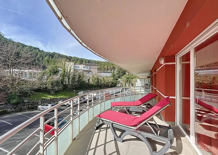 Apartamento Bel F3 Climatisé Avec Parkings, Terrasse Et Vue Sur Montagnes à 50m Du Centre Et Des Thermes - Fr-1-451-213